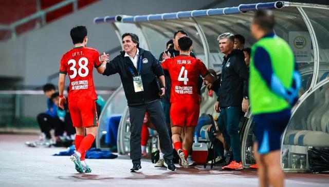 拉莫斯激发, 做好上场的